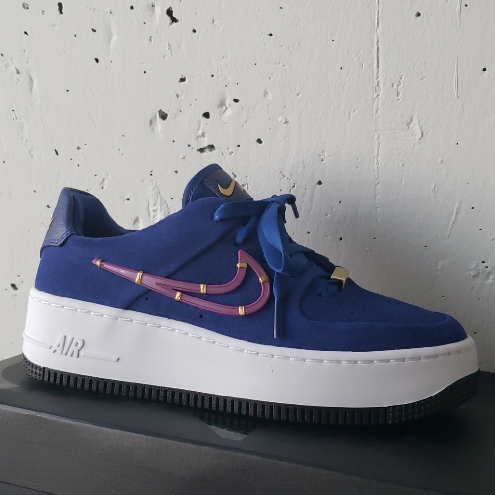 NIKE Air Force 1 One Sage Low LX Deep Royal Blue